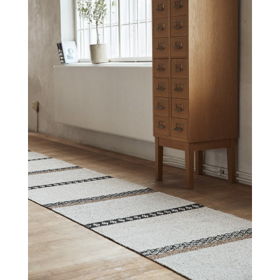 Forest sand - plast- og garnteppe